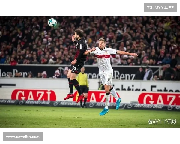 德甲双雄多特蒙德与勒沃库森均以2-0取胜，为争夺下赛季五张欧冠门票奠定基础